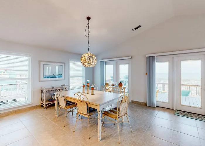 Lovely Beachfront With Balcony Ac & Washer Dryer Gulf Shores