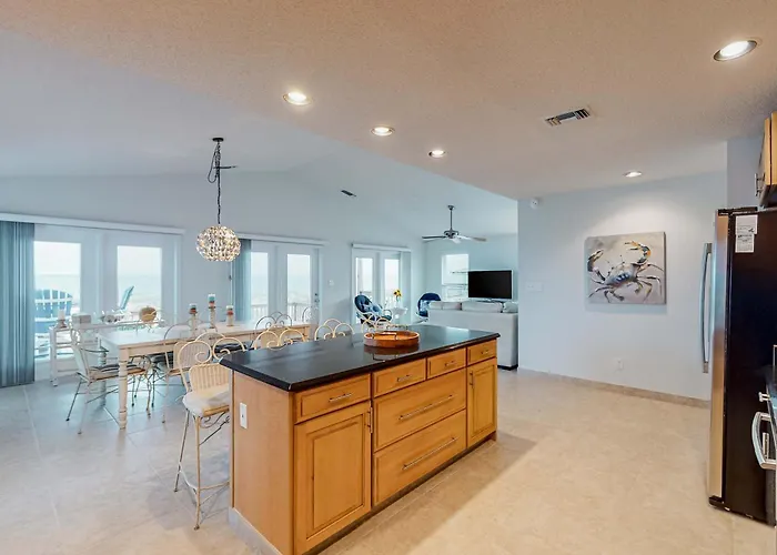 Lovely Beachfront With Balcony Ac & Washer Dryer Holiday home Gulf Shores