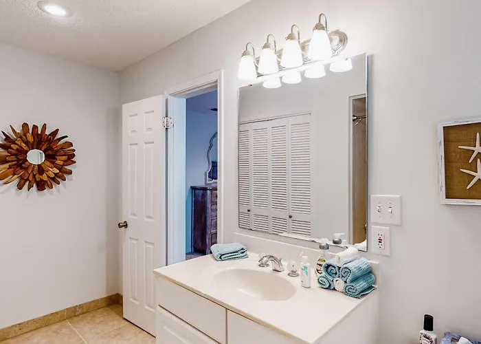 Lovely Beachfront With Balcony Ac & Washer Dryer Holiday home Gulf Shores