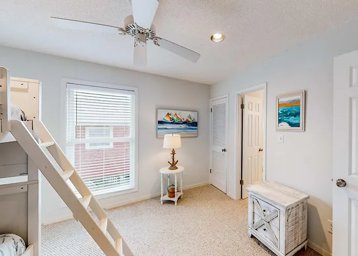 Lovely Beachfront With Balcony Ac & Washer Dryer Holiday home Gulf Shores