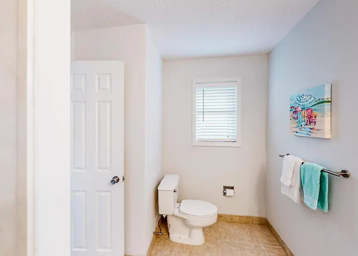 Lovely Beachfront With Balcony Ac & Washer Dryer * Gulf Shores