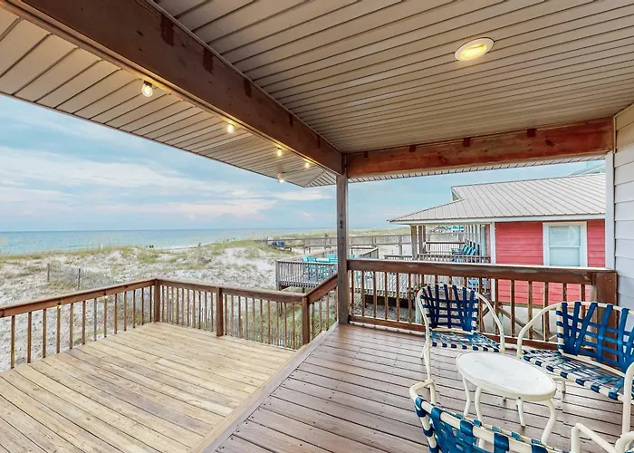 Lovely Beachfront With Balcony Ac & Washer Dryer Holiday home *