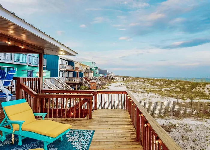 Holiday home Lovely Beachfront With Balcony Ac & Washer Dryer *